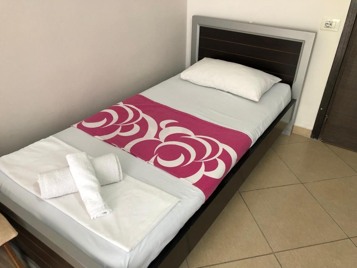 Elisabeta Apartments Sarandë Exterior foto